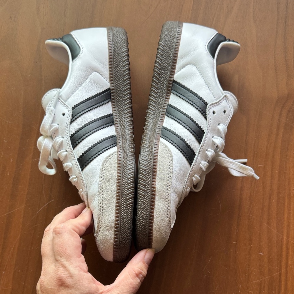 NEW Adidas White and Black Samba Sneakers - Picture 5 of 6